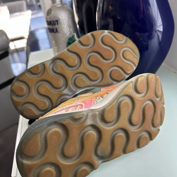 Stella McCartney Iridescent iridescent sneakers woman’s size 6 1/2 - 7 - Picture 14 of 16